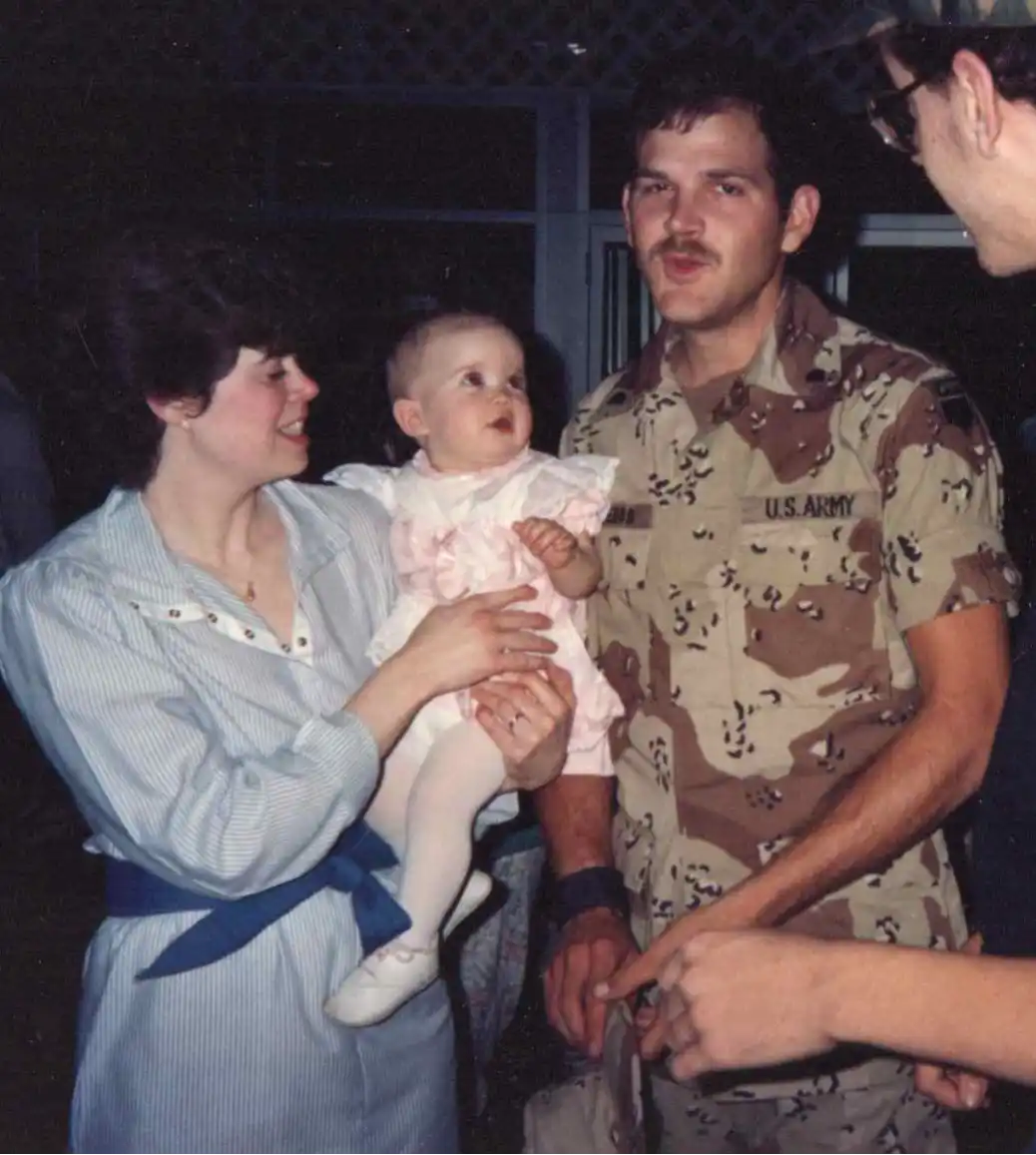 Chris returns home from the gulf war